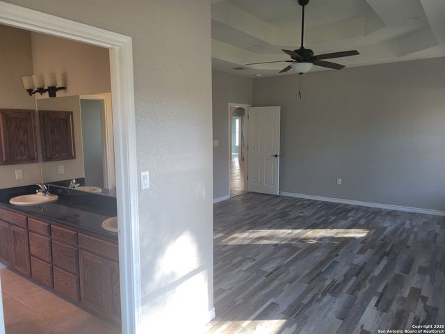 254 County Road 6876, Natalia, TX 78059