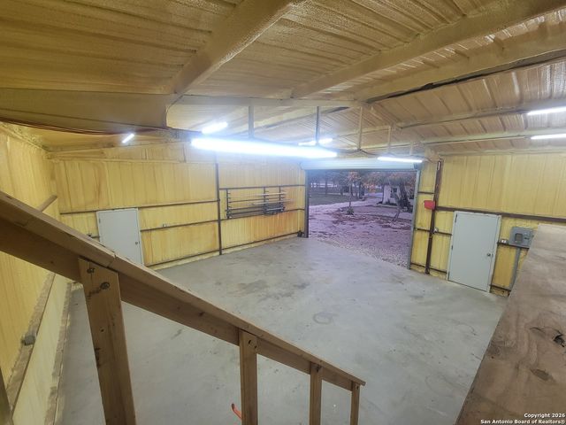 254 County Road 6876, Natalia, TX 78059