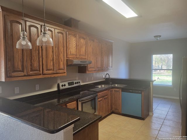 254 County Road 6876, Natalia, TX 78059