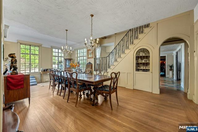 401 Wearimus Road, Ho-ho-kus, NJ 07423