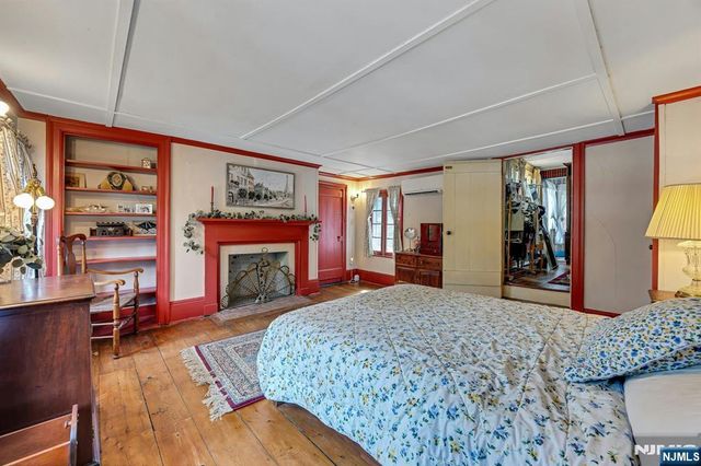 401 Wearimus Road, Ho-ho-kus, NJ 07423