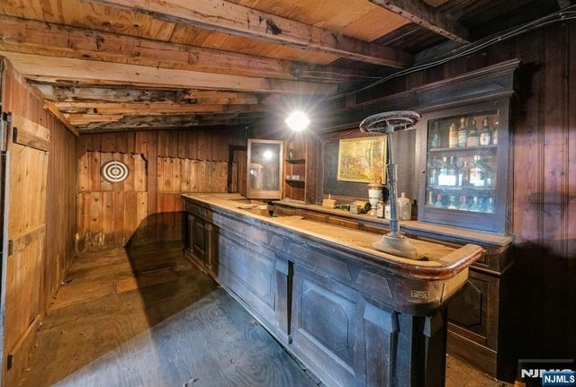 401 Wearimus Road, Ho-ho-kus, NJ 07423