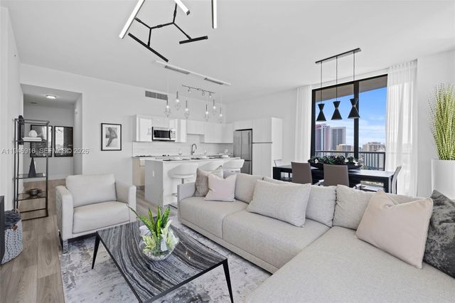 101 Diplomat Pkwy 0810, Hallandale Beach, FL 33009