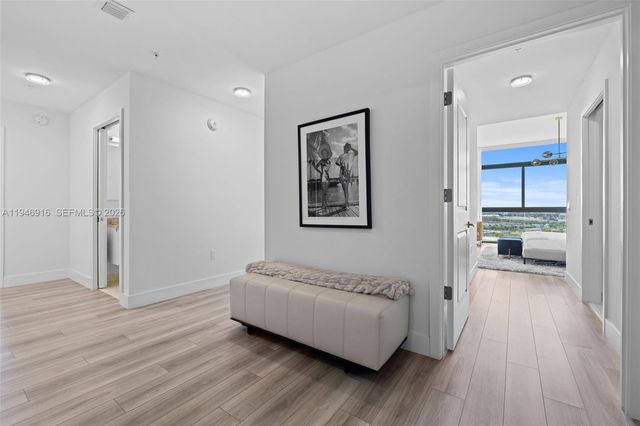 101 Diplomat Pkwy 0810, Hallandale Beach, FL 33009