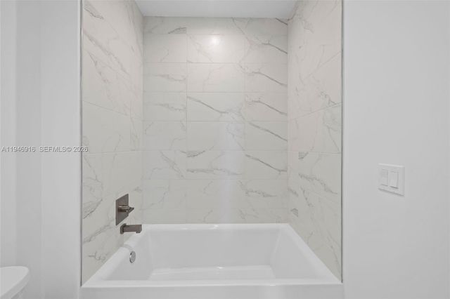 101 Diplomat Pkwy 0810, Hallandale Beach, FL 33009