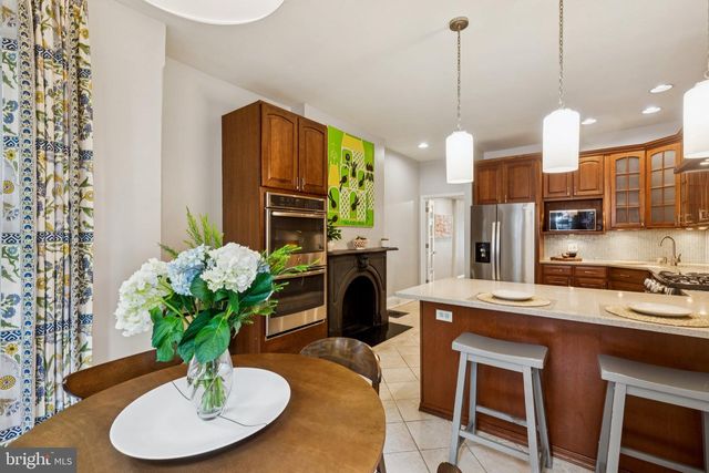 2219 LOCUST ST, Philadelphia, PA 19103