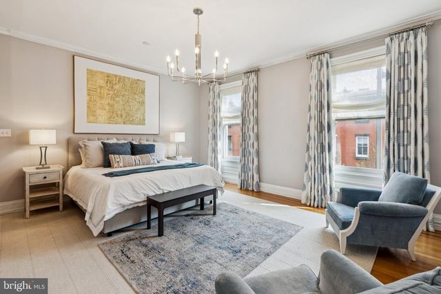 2219 LOCUST ST, Philadelphia, PA 19103