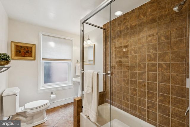 2219 LOCUST ST, Philadelphia, PA 19103