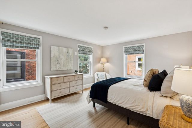 2219 LOCUST ST, Philadelphia, PA 19103