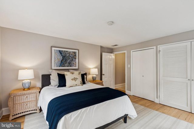 2219 LOCUST ST, Philadelphia, PA 19103