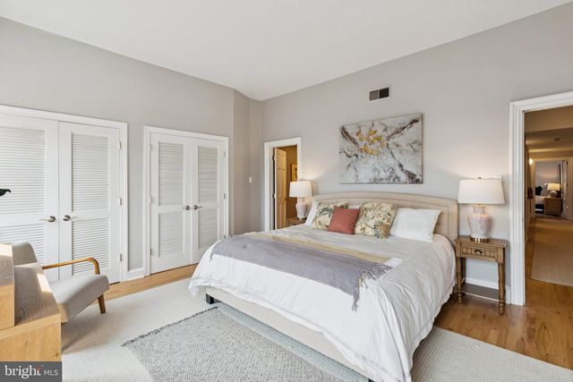 2219 LOCUST ST, Philadelphia, PA 19103