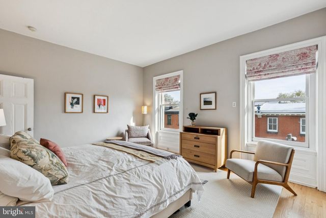 2219 LOCUST ST, Philadelphia, PA 19103