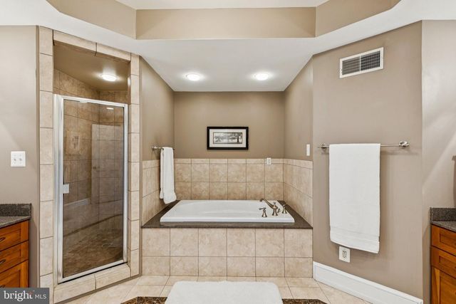 2219 LOCUST ST, Philadelphia, PA 19103