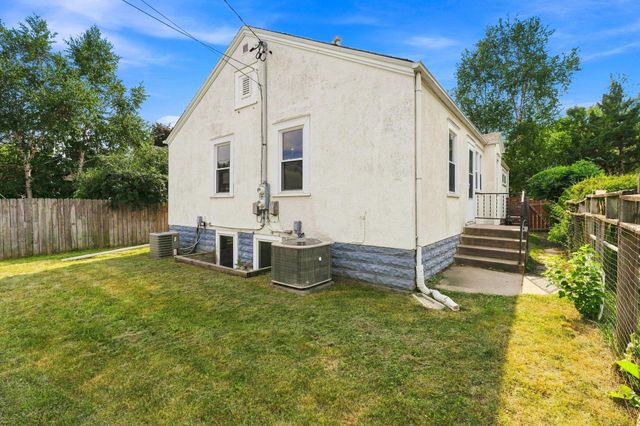 2841 36th Avenue S, Minneapolis, MN 55406