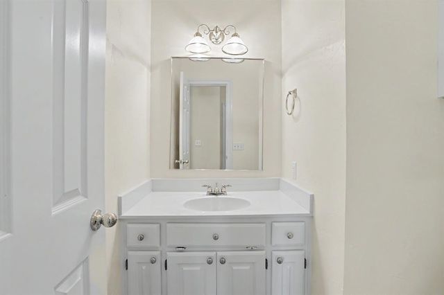 4104 Ainsley Court, Edmond, OK 73034
