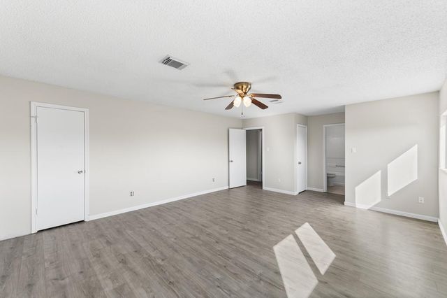 8010 Chestnut Gate Dr, Converse, TX 78109