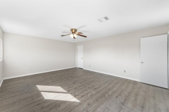 8010 Chestnut Gate Dr, Converse, TX 78109