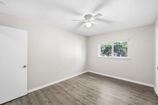 8010 Chestnut Gate Dr, Converse, TX 78109