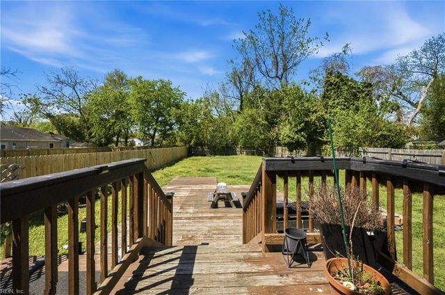 28 S Back River RD, Hampton, VA 23669