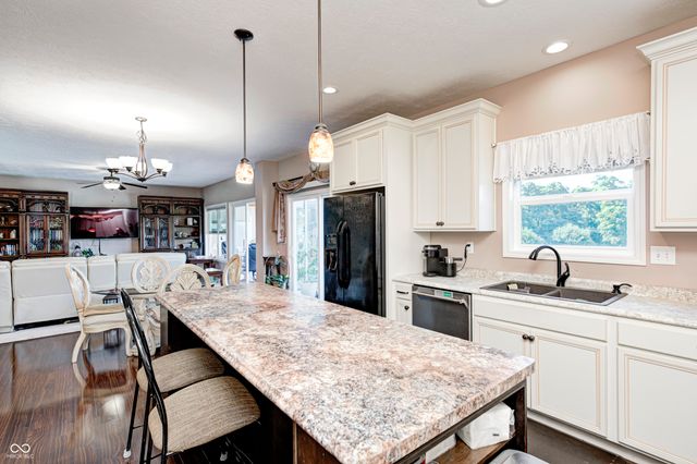 4297 W Division Road, Crawfordsville, IN 47933