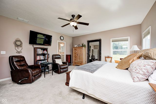 4297 W Division Road, Crawfordsville, IN 47933