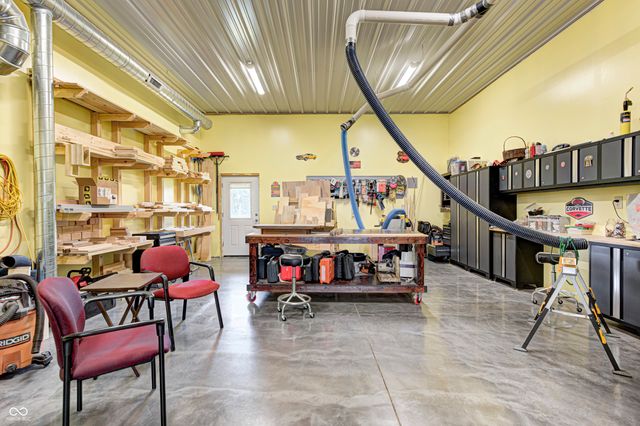 4297 W Division Road, Crawfordsville, IN 47933