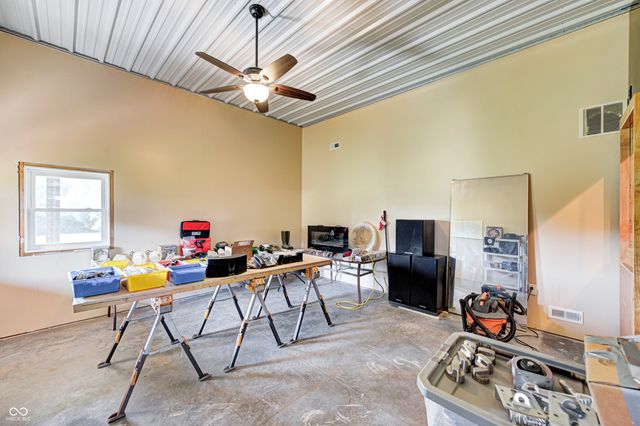 4297 W Division Road, Crawfordsville, IN 47933