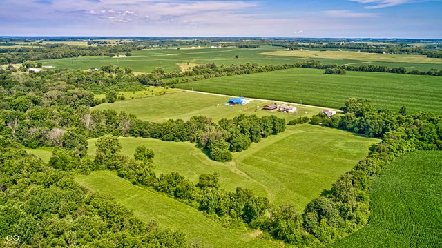 4297 W Division Road, Crawfordsville, IN 47933