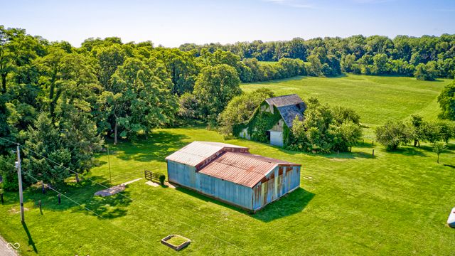 4297 W Division Road, Crawfordsville, IN 47933