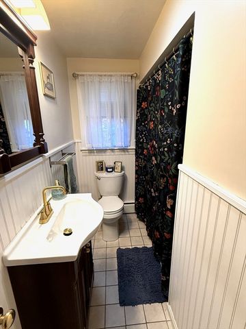 150 Washington St, Leominster, MA 01453