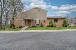 505 Willow Drive 26, South Lyon, MI 48178