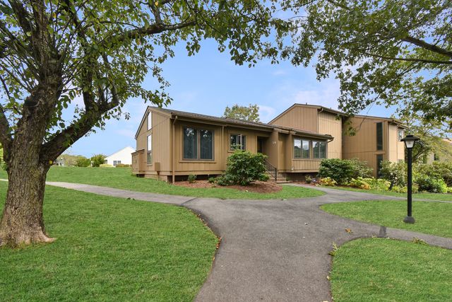 3 Pilgrim Harbor A, Wallingford, CT 06492
