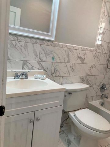 31 W OAKWOOD STREET 2, Tarpon Springs, FL 34689
