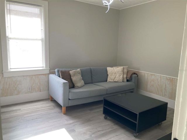 31 W OAKWOOD STREET 2, Tarpon Springs, FL 34689