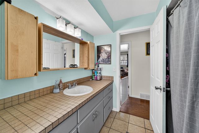 1277 Francis Avenue, Muskegon, MI 49442