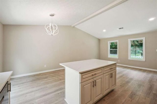5017 Galbraith Circle, Stone Mountain, GA 30088
