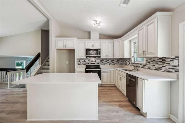 5017 Galbraith Circle, Stone Mountain, GA 30088