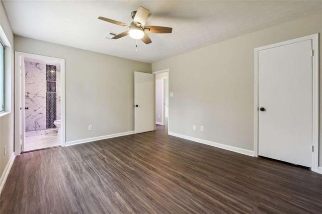 5017 Galbraith Circle, Stone Mountain, GA 30088