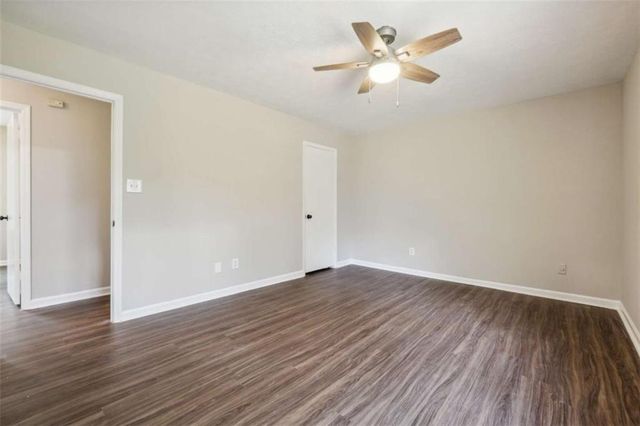 5017 Galbraith Circle, Stone Mountain, GA 30088