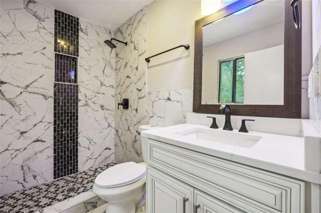5017 Galbraith Circle, Stone Mountain, GA 30088