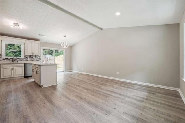 5017 Galbraith Circle, Stone Mountain, GA 30088