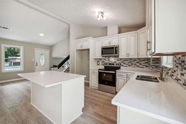 5017 Galbraith Circle, Stone Mountain, GA 30088