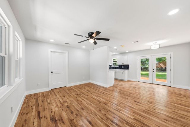 3523 Brandon Street, Dallas, TX 75211