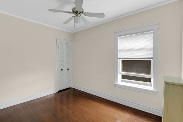 5814 N WINTHROP Avenue 2, Chicago, IL 60660