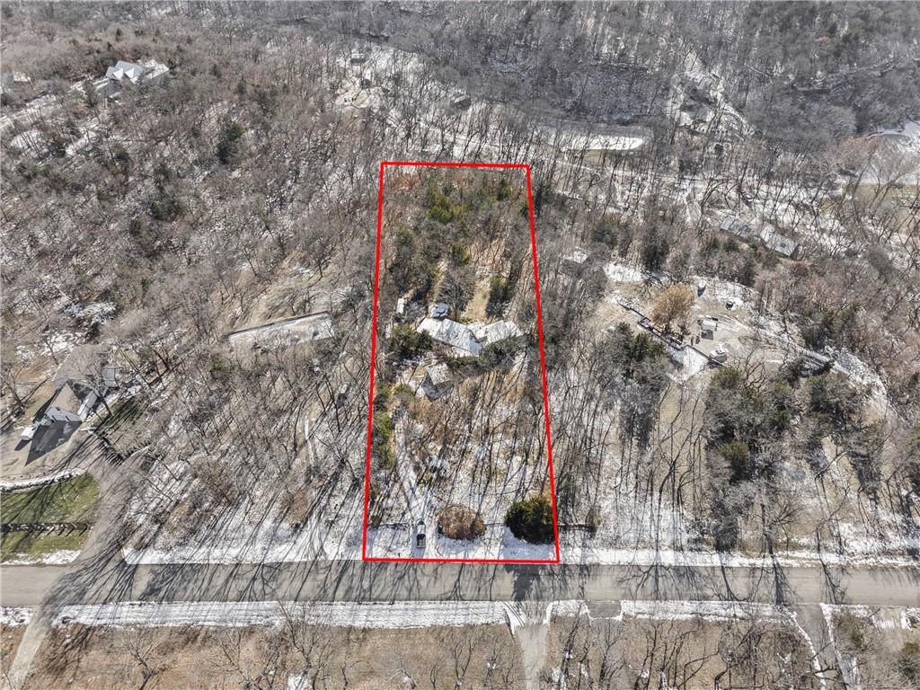 28131 W 85 Terrace, De Soto, KS 66018