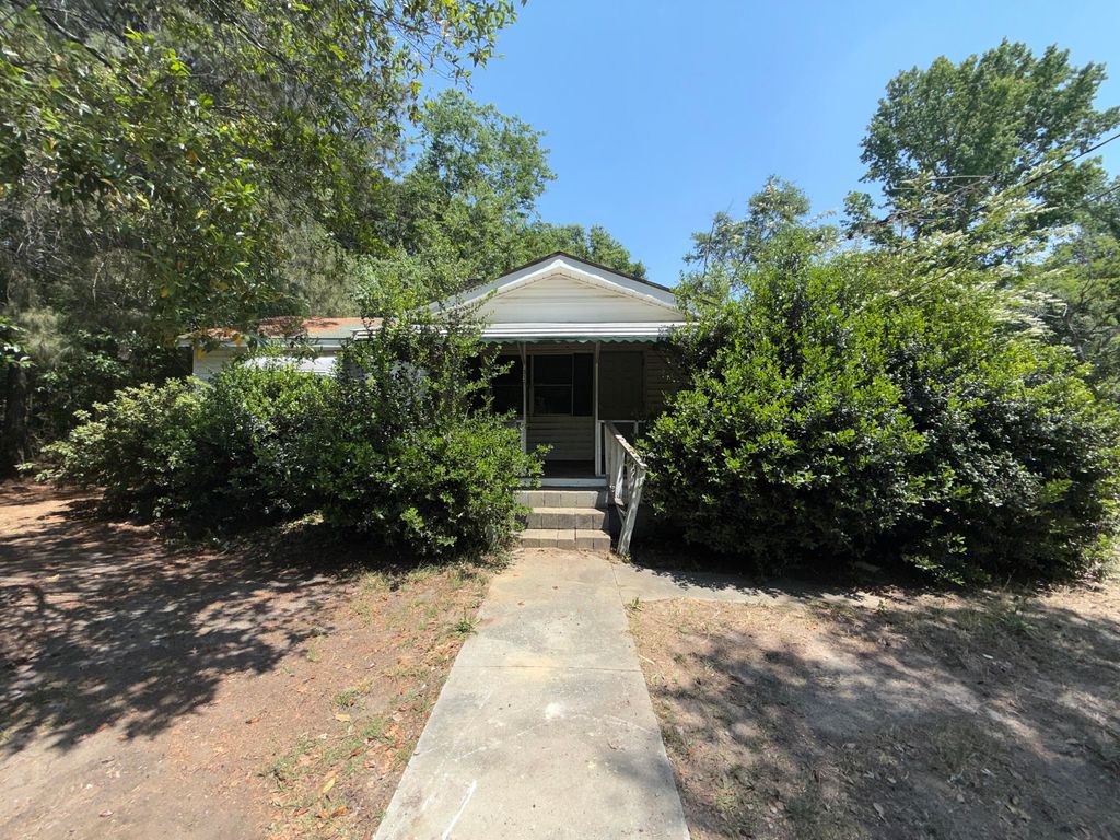 131 Wheat Street, Denmark, SC 29042