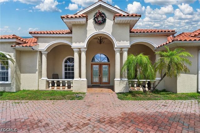 614 Jackson AVE, Lehigh Acres, FL 33972