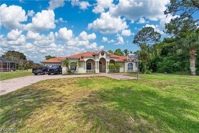 614 Jackson AVE, Lehigh Acres, FL 33972