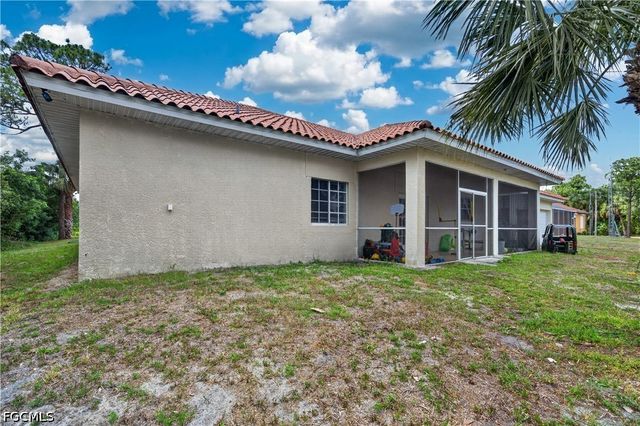 614 Jackson AVE, Lehigh Acres, FL 33972