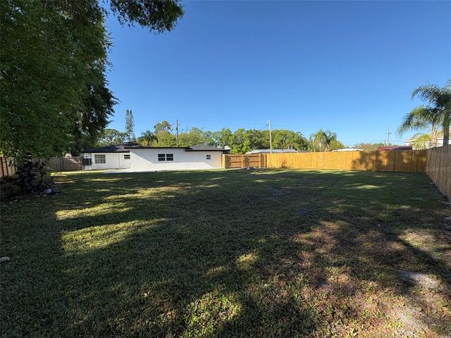 800 SAINT PETERSBURG DRIVE W, Oldsmar, FL 34677